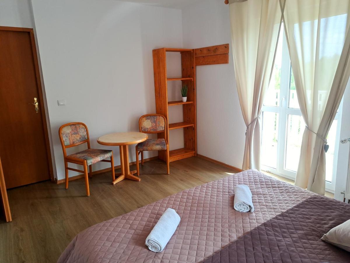 Gorskie Zacisze Bed & Breakfast Borowice Luaran gambar